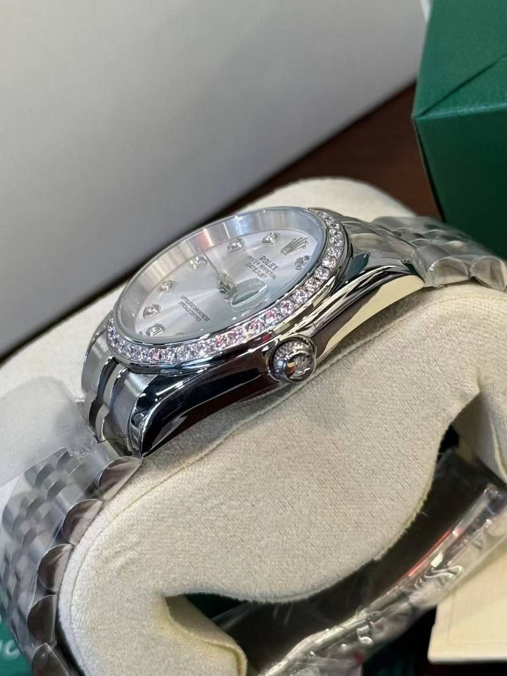 Rolex Iridescent Dial Metal Bracelet Watch — side