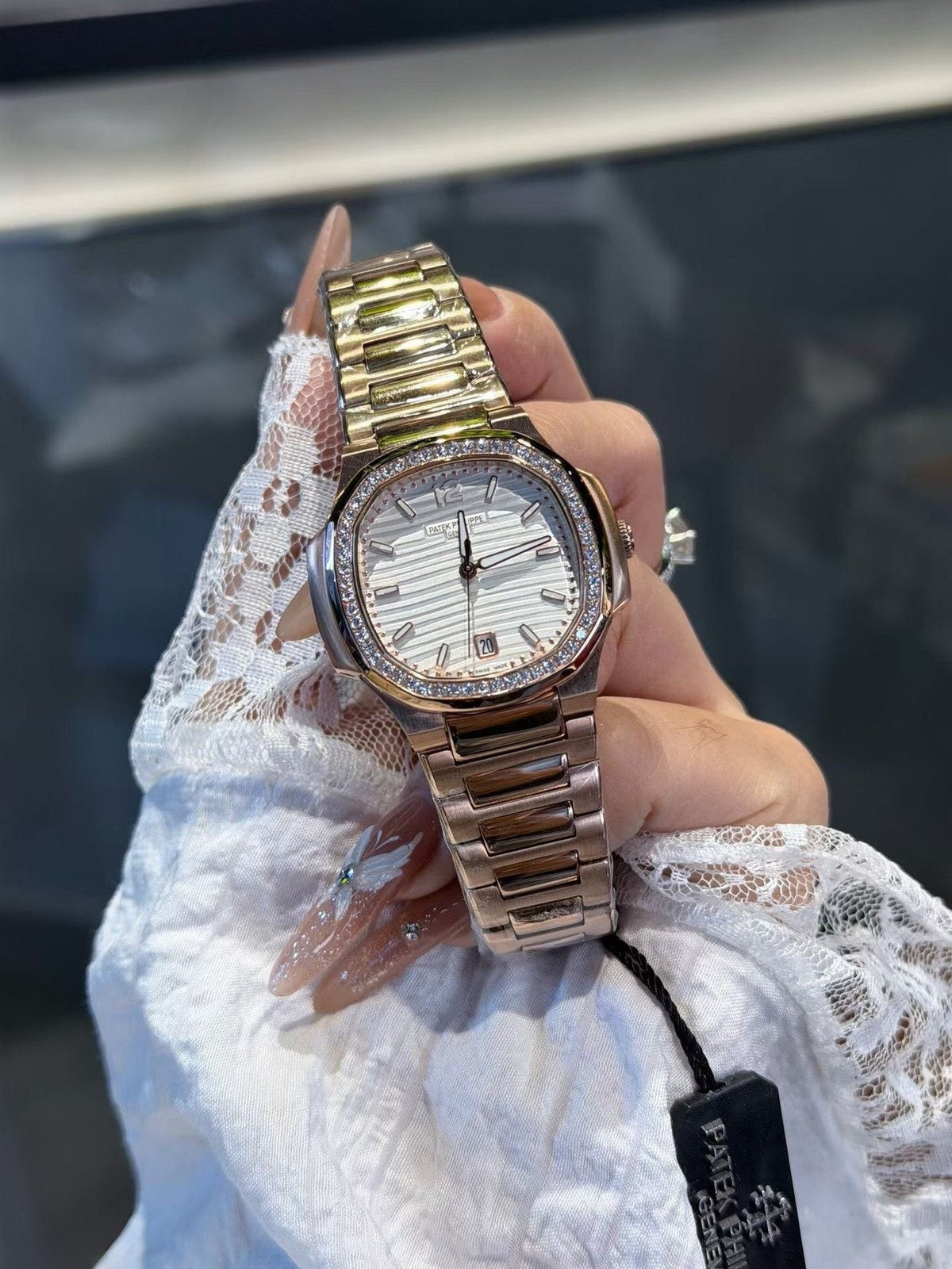 Patek Philippe White Dial Bracelet Watch — model
